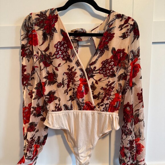 MEGGAN GRUBB NUDE FLORAL DEVORÉ WRAP FRONT TIE BACK BODYSUIT Size 6 - Picture 4 of 8